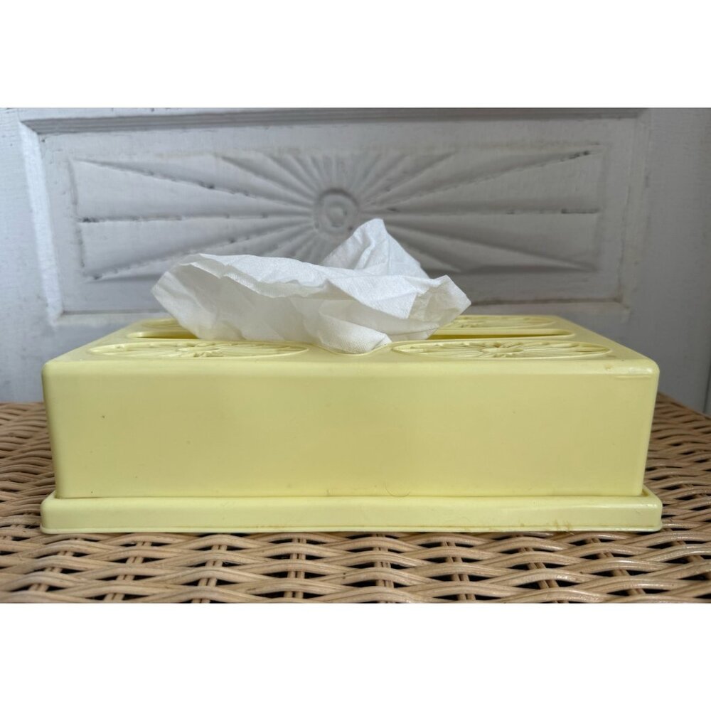 Vintage 70's Rubber Plastic Yellow Tissue Box Holder Floral Retro - Picture 2 of 10